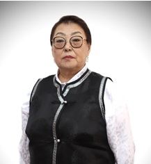 Хунданова Марина Ефимовна.